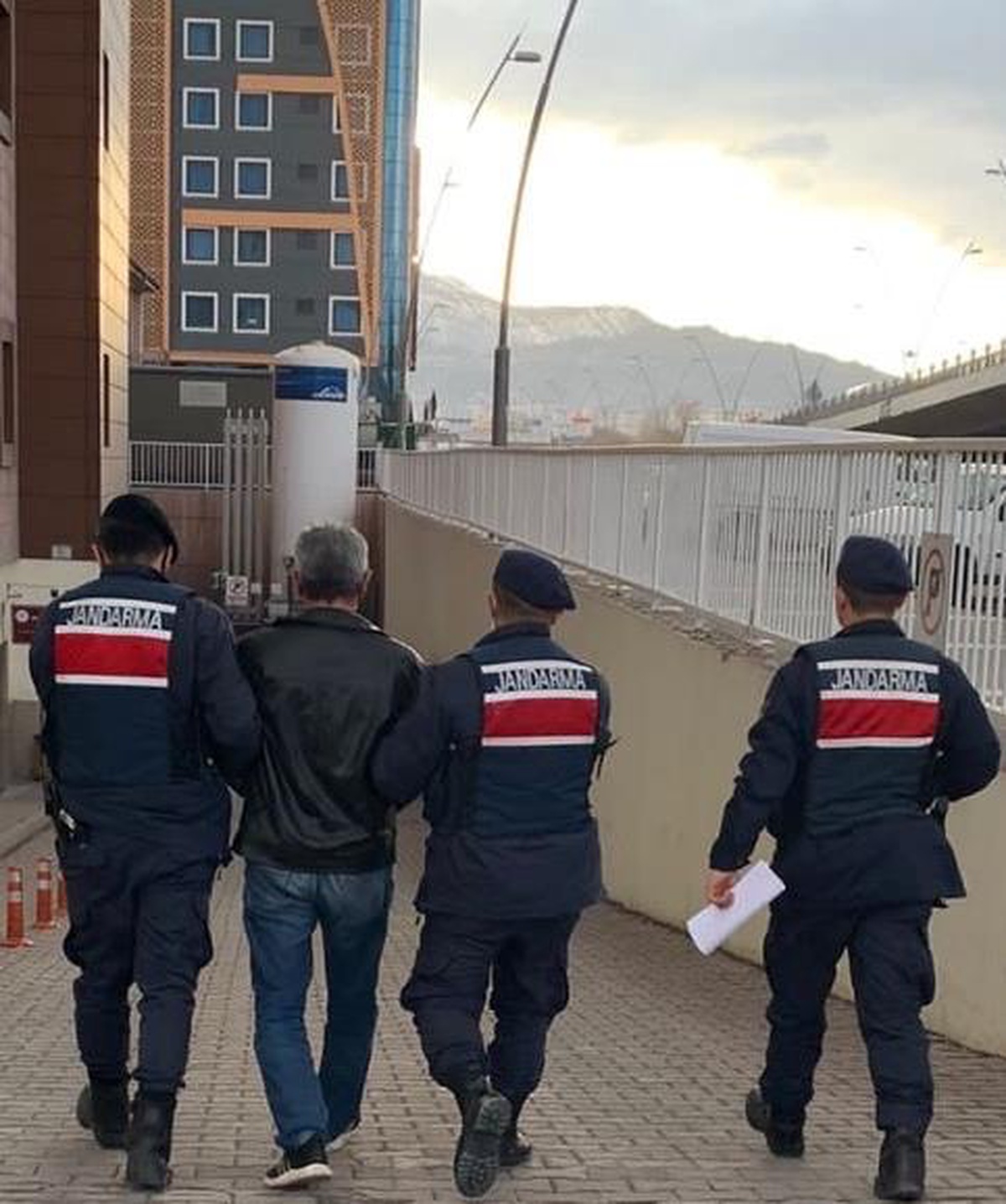 Kayseri\'de hakkında 10 yıl hapis cezası bulunan hükümlü yakalandı
