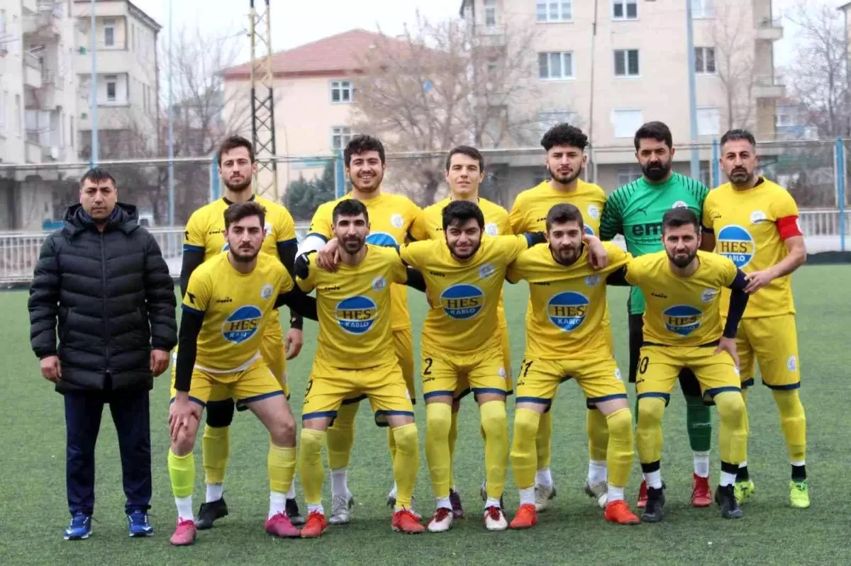 Kayseri Süper Amatör Küme: Hacılar Erciyesspor: 4 Özvatan Gençlikspor: 0