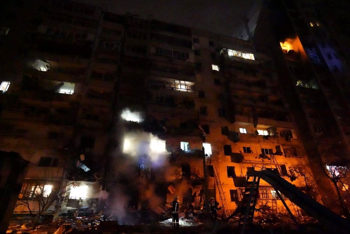 Kiev\'de bombardıman tekrar başladı