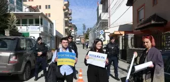 Kosova'da Ukrayna'ya destek gösterisi düzenlendi