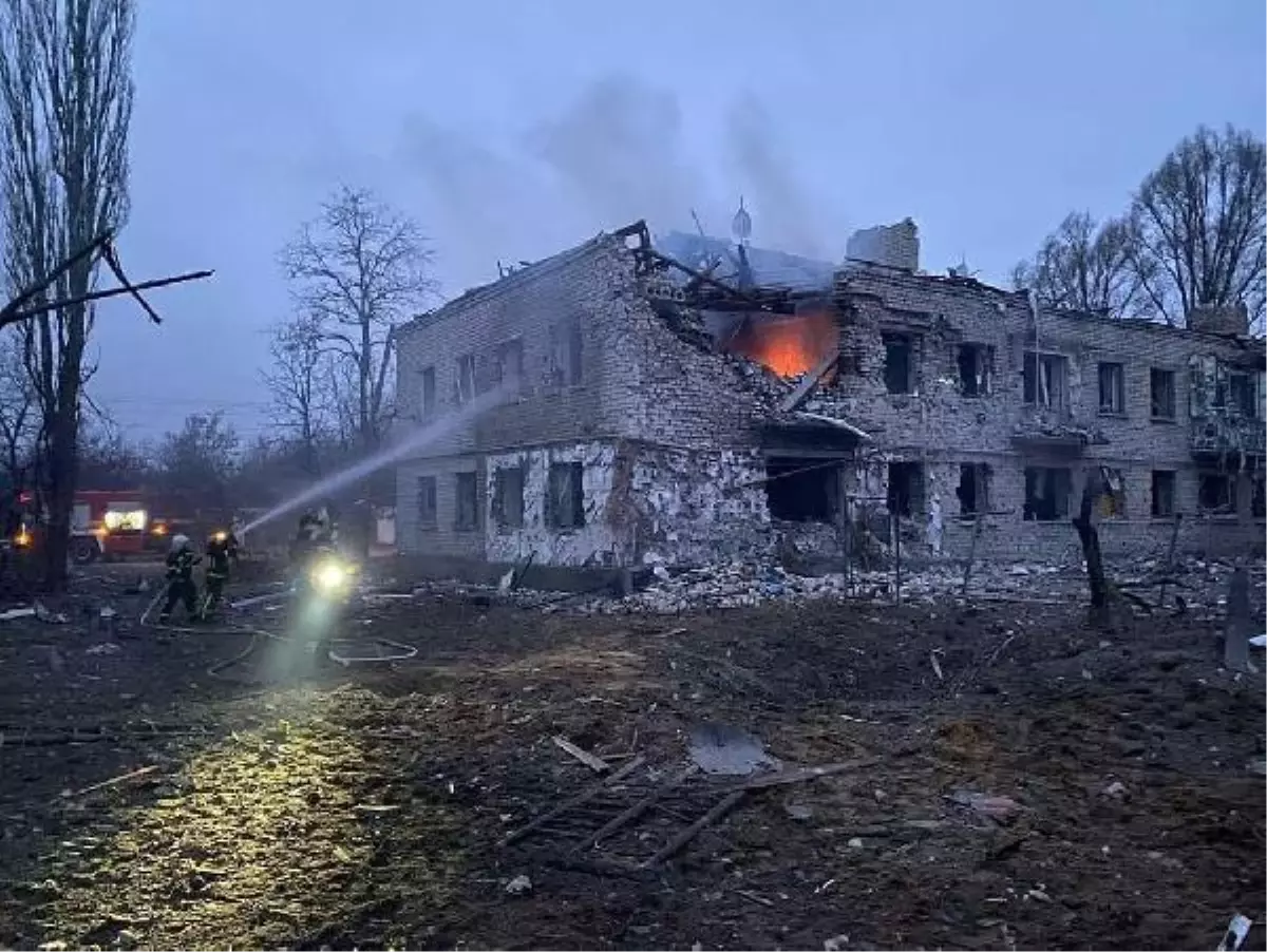 Son dakika haber... Luhansk bölgesinde bombardıman sonucu oluşan yıkım