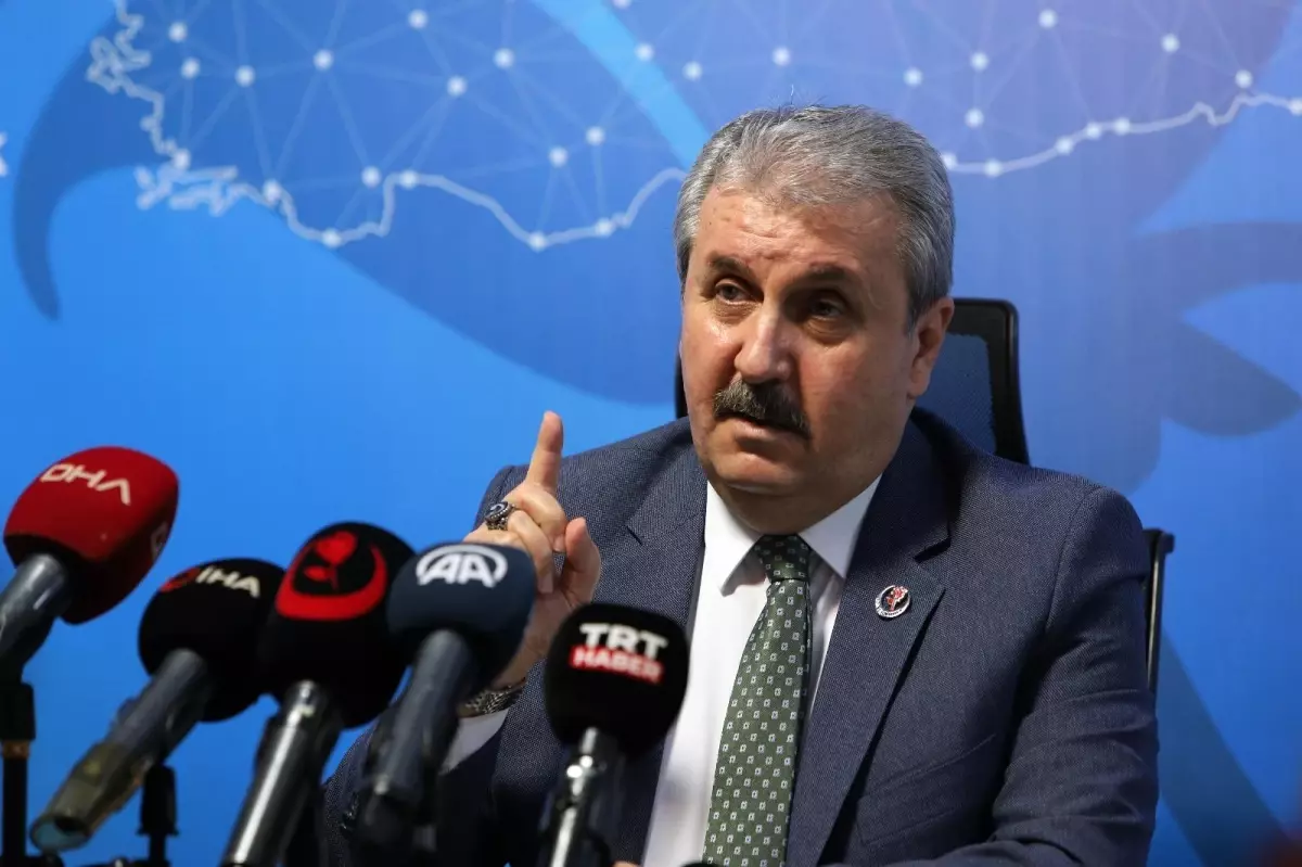 Destici: 'Ukrayna'nın Rusya tarafından işgal edilmesini reddediyoruz'
