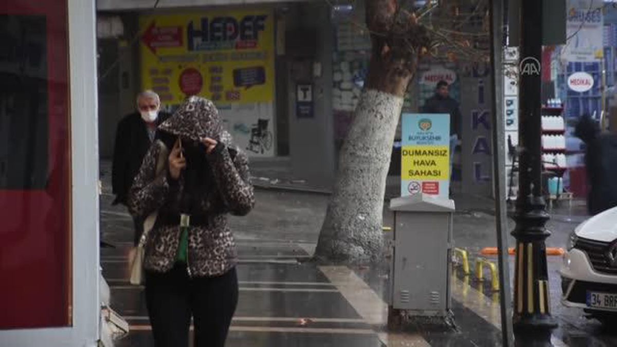 Sağanak etkili oldu