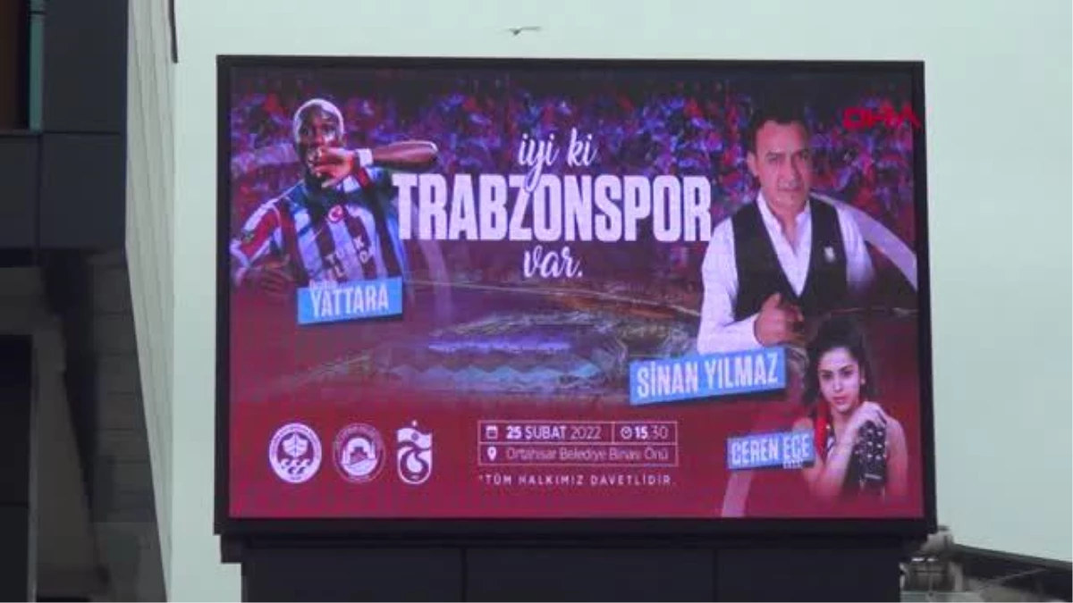 SPOR Yattara\'dan Trabzonspor taraftarına kolbastı şov