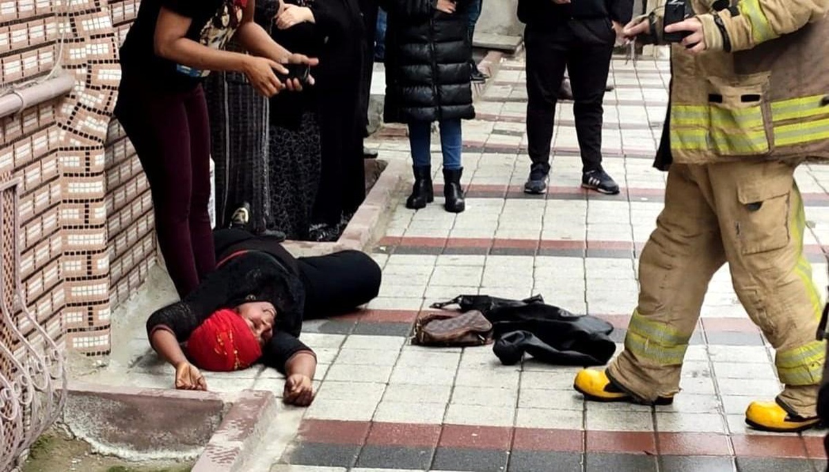 Sultangazi\'de evinin yandığını gören yabancı uyruklu kadın sinir krizi geçirdi