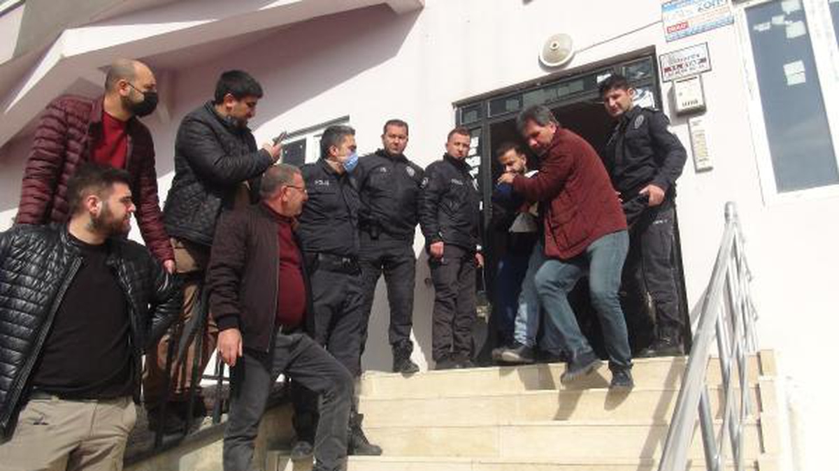 Son dakika haber | Uyuşturucu parası vermeyen annesini öldürüp, babasını yaralayan şüpheli tutuklandı