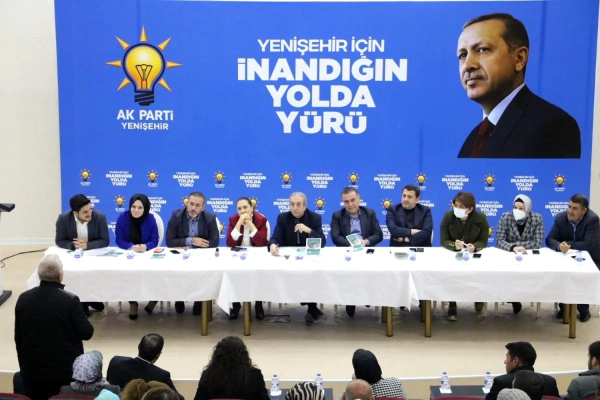 AK Parti Diyarbakır Teşkilatı, Yenişehir\'de partililerle bir araya geldi.