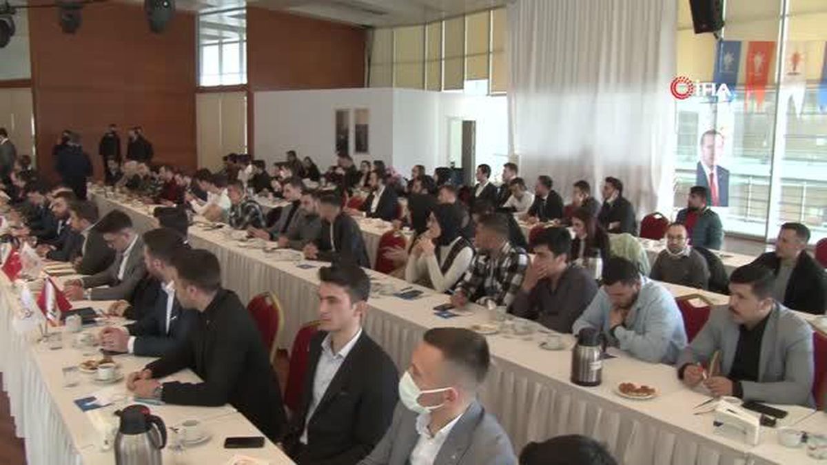 Cumhurbaşkanı Erdoğan'dan AK Partili gençlerin toplantısına sürpriz