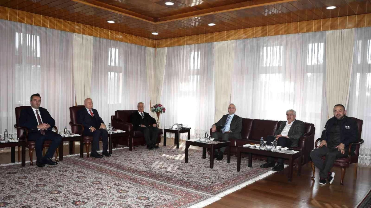 Genel Başkan Yardımcısı Ömer İleri, Atatürk Üniversitesini ziyaret etti