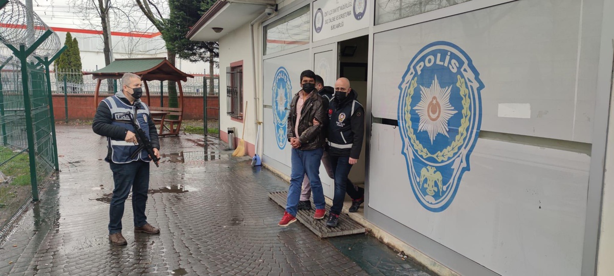 Kocaeli\'de iki aile arasında çıkan silahlı kavgaya ilişkin 4 tutuklama