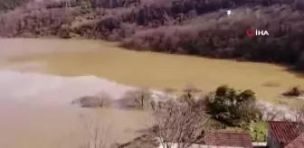 Mağara ağzı tıkandı, mahalleyi su bastı