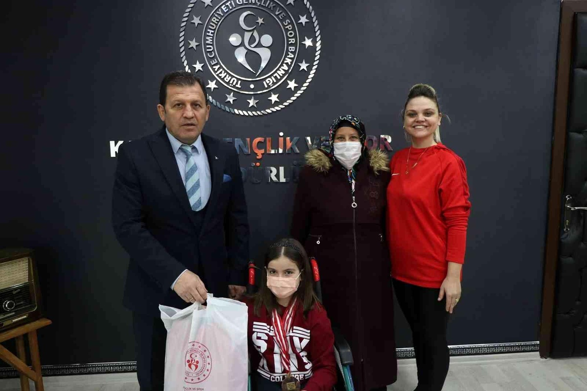 Şampiyondan Ali İhsan Kabakcı\'ya ziyaret