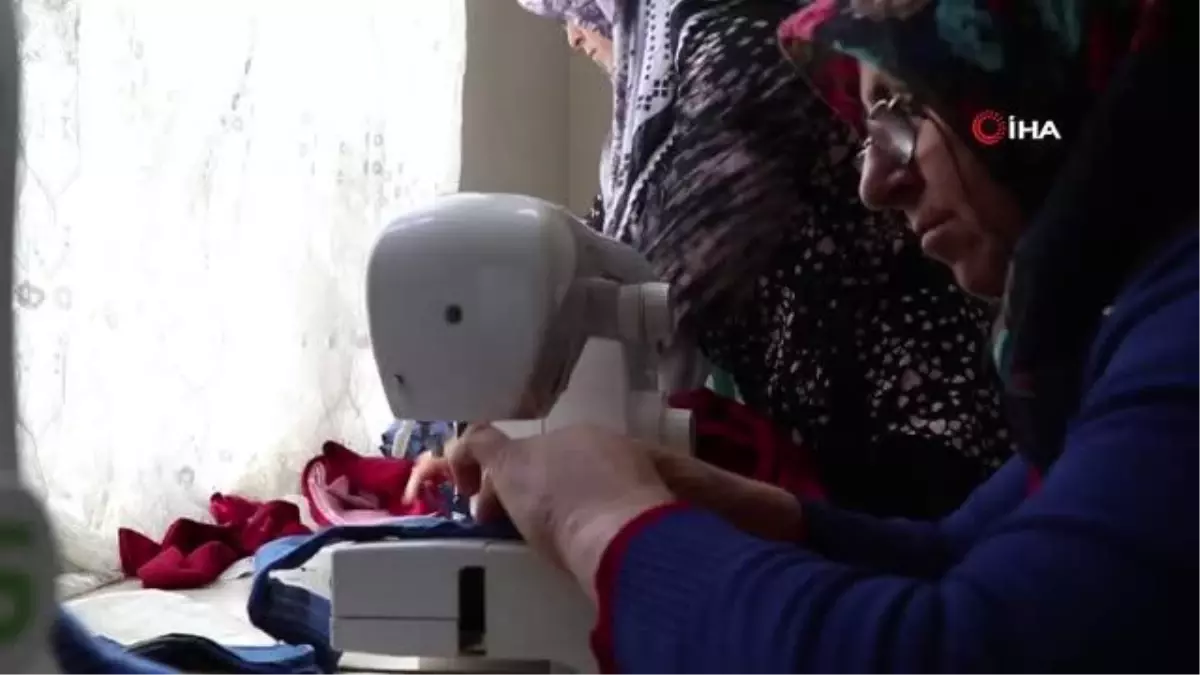 Şanlıurfa\'da anneler öğreniyor, çocuklar eğleniyor