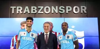 Trabzonspor, Evrard Kouassi ve Emrehan Gedikli için imza töreni düzenledi