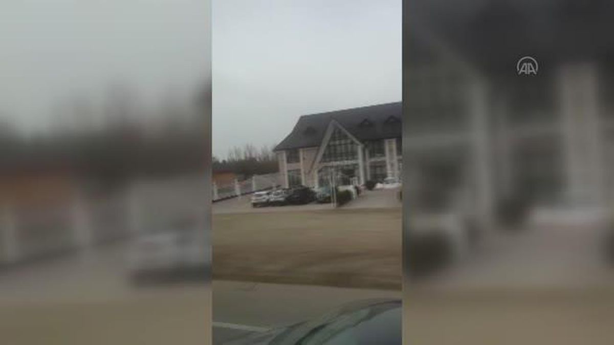 Ukrayna'daki Türk vatandaşlarının otobüslerle tahliyesi sürüyor