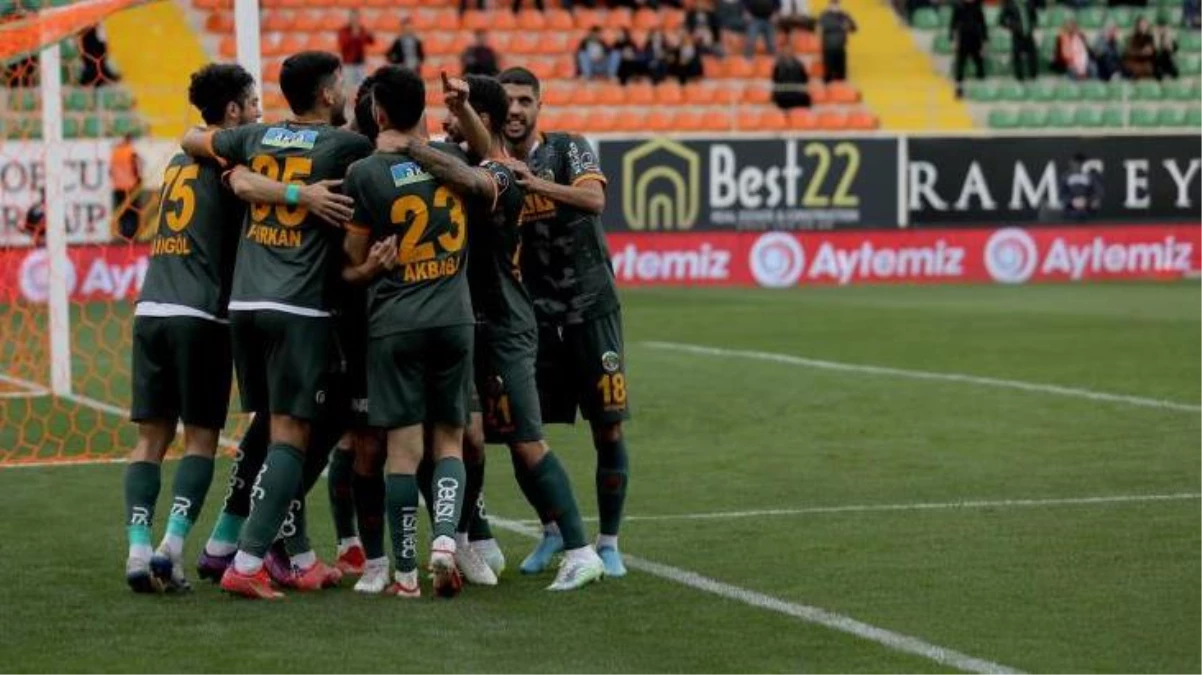 Alanyaspor ve Hatayspor rakiplerine göz açtırmadı! Liderlik mücadelesindeki karşılaşmalar nefes kesti