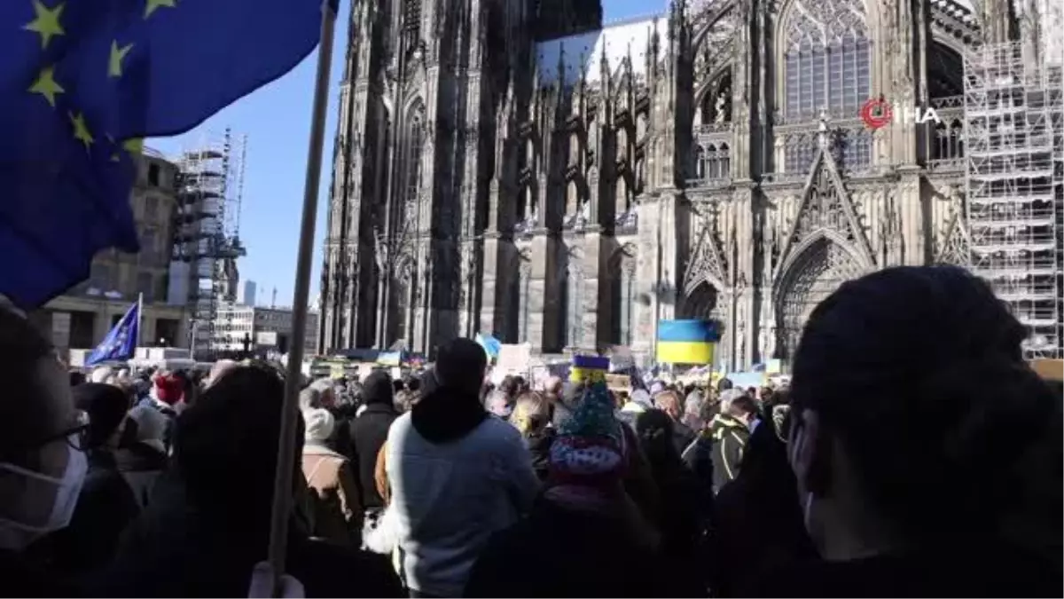 Almanya'da Rusya Karşıtı Protesto