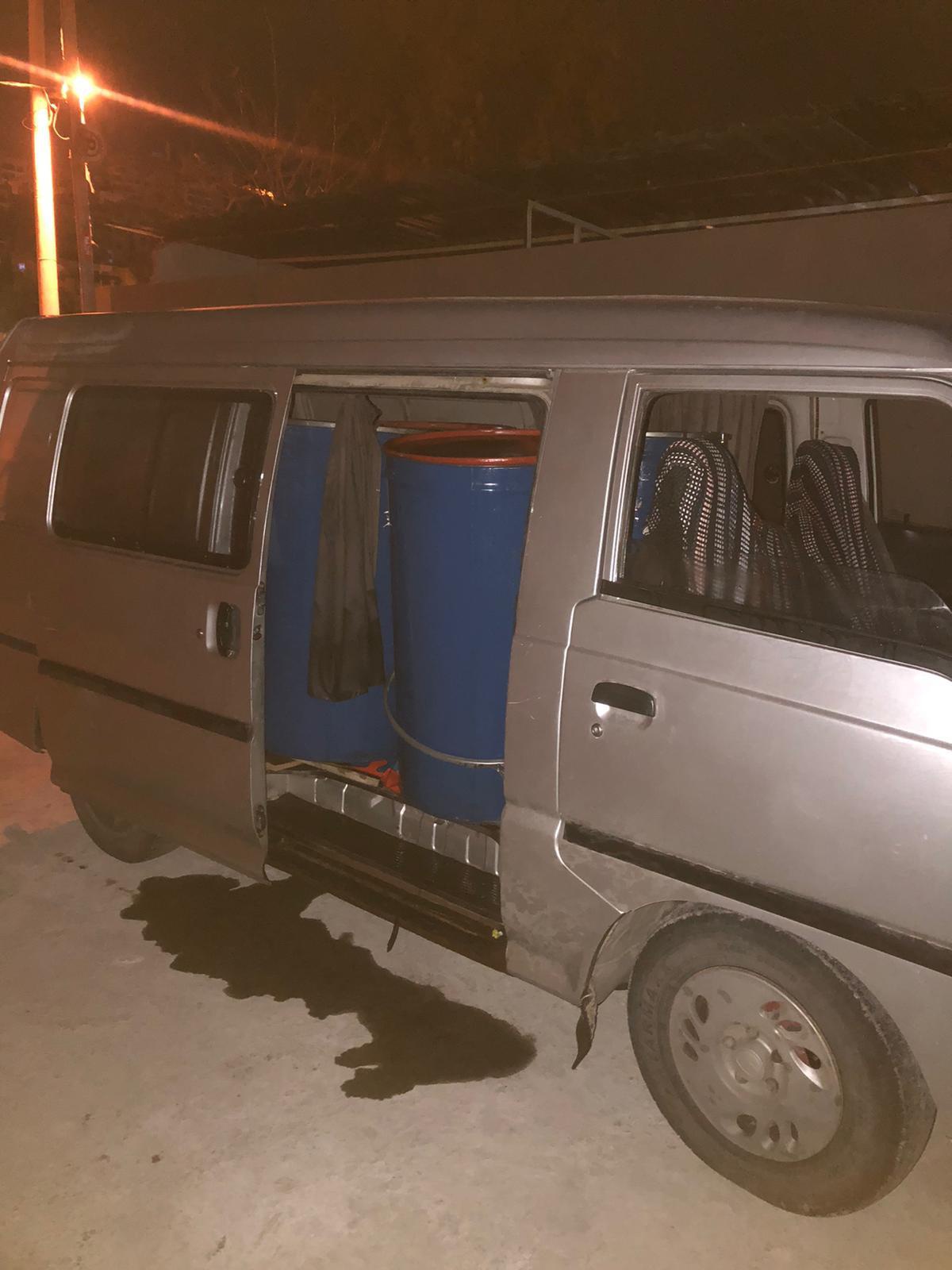 İzmir\'de akaryakıt istasyonundan mazot hırsızlığıyla ilgili 4 şüpheli yakalandı