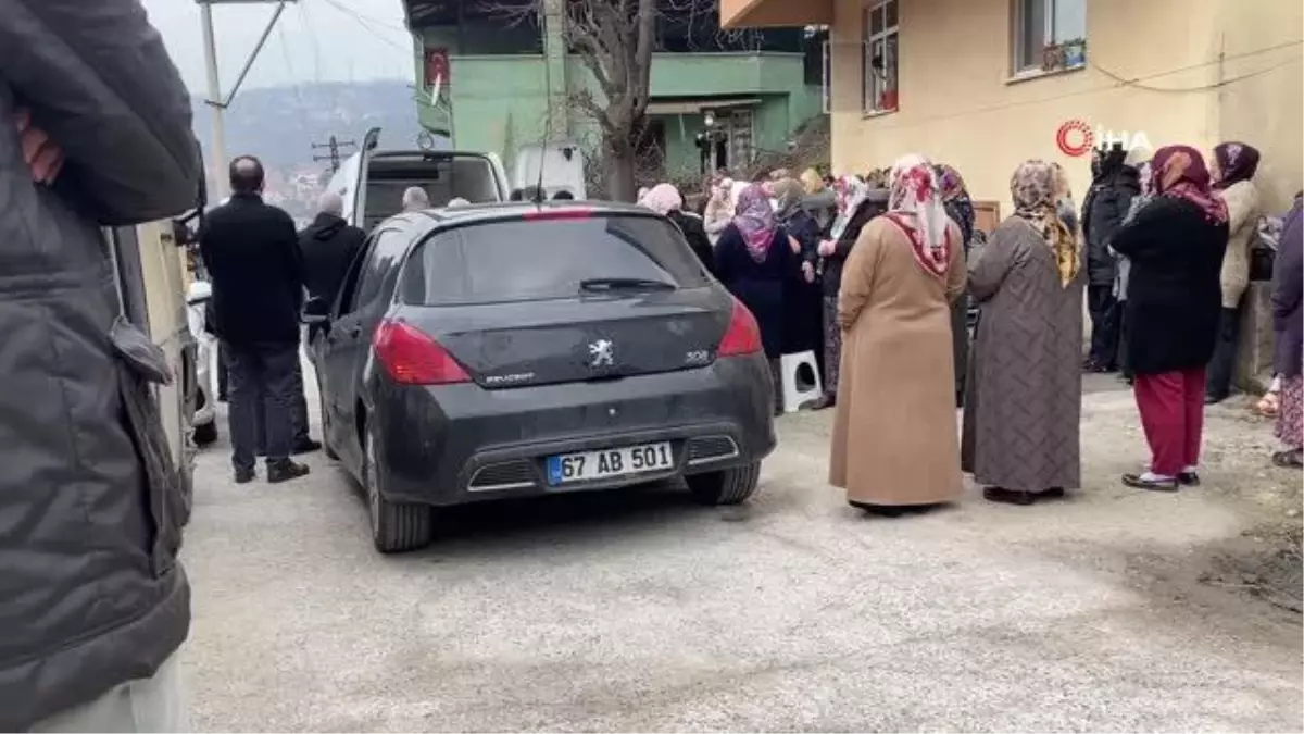 Kaçak maden ocağındaki göçükte hayatını kaybeden işçi son yolculuğuna uğurlandı