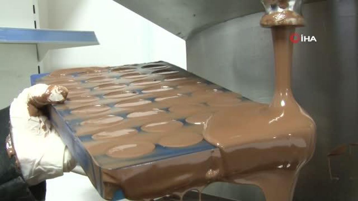 Kadın Kültür Evleri Kooperatifi sayesinde çikolota ustası oldu