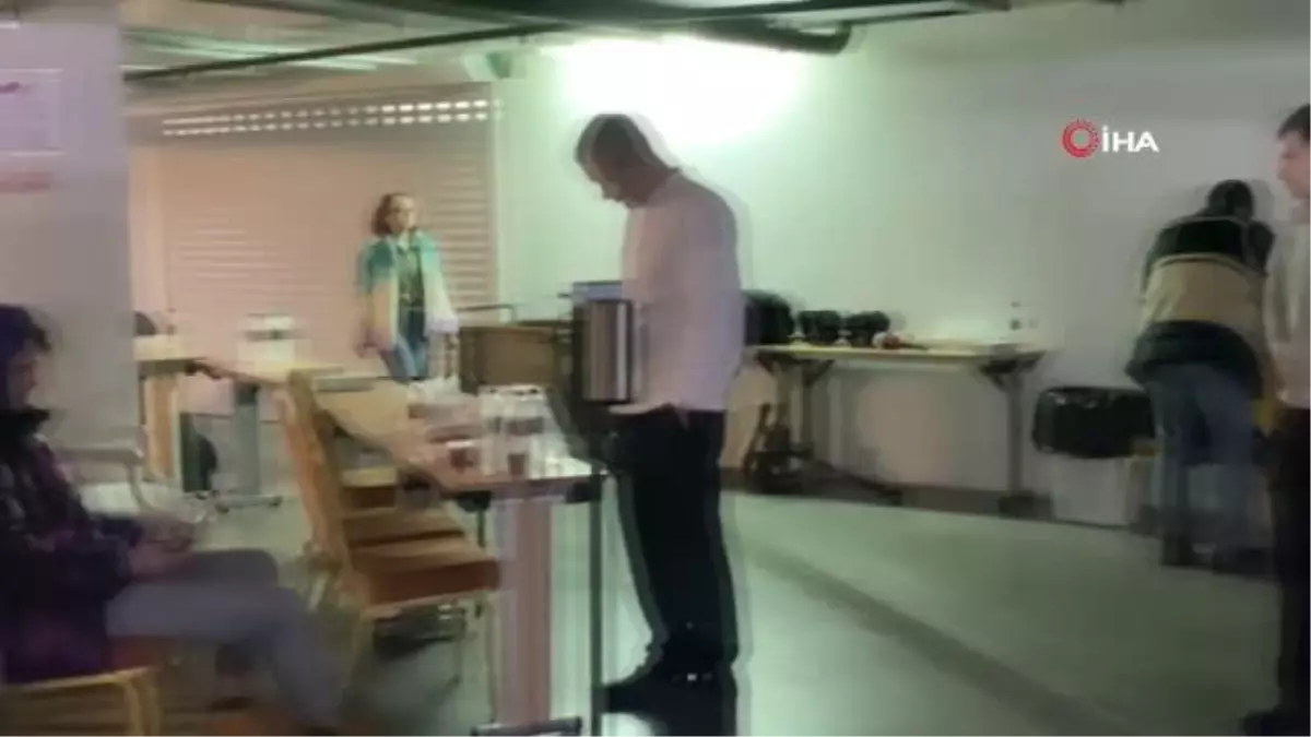 Son dakika haberleri! Kiev'de patlama tehlikesi üzerine otel müşterileri sığınaklara indirildi