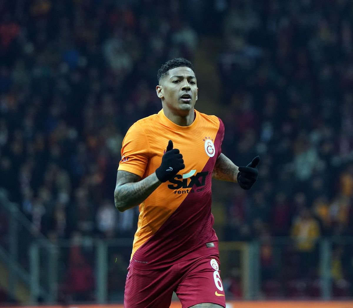 Patrick van Aanholt, Süper Lig\'deki ilk gollerini kaydetti