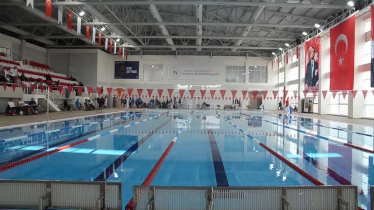 Türkiye İşitme Engelliler Yüzme Şampiyonası yapıldı