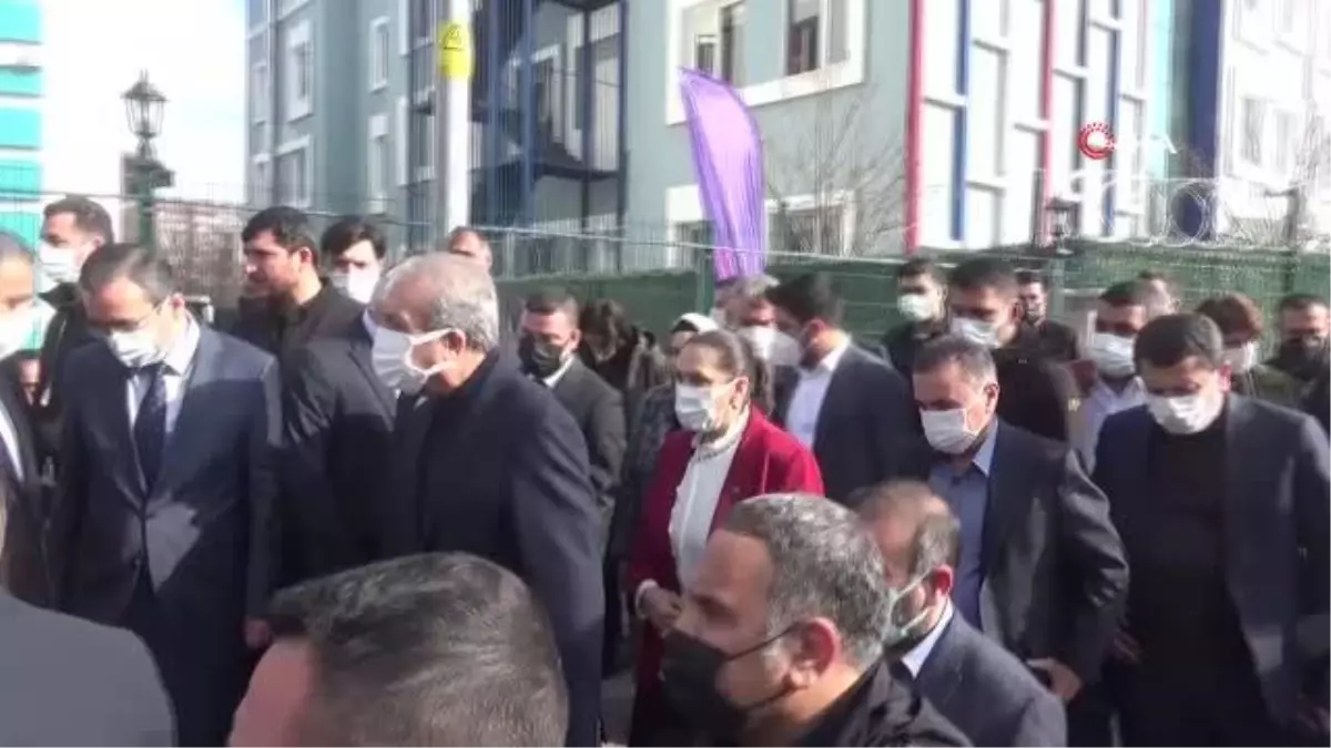 Vali Münir Karaloğlu: 'Biz DİSMEK'i bir halk üniversitesi olarak görüyoruz'