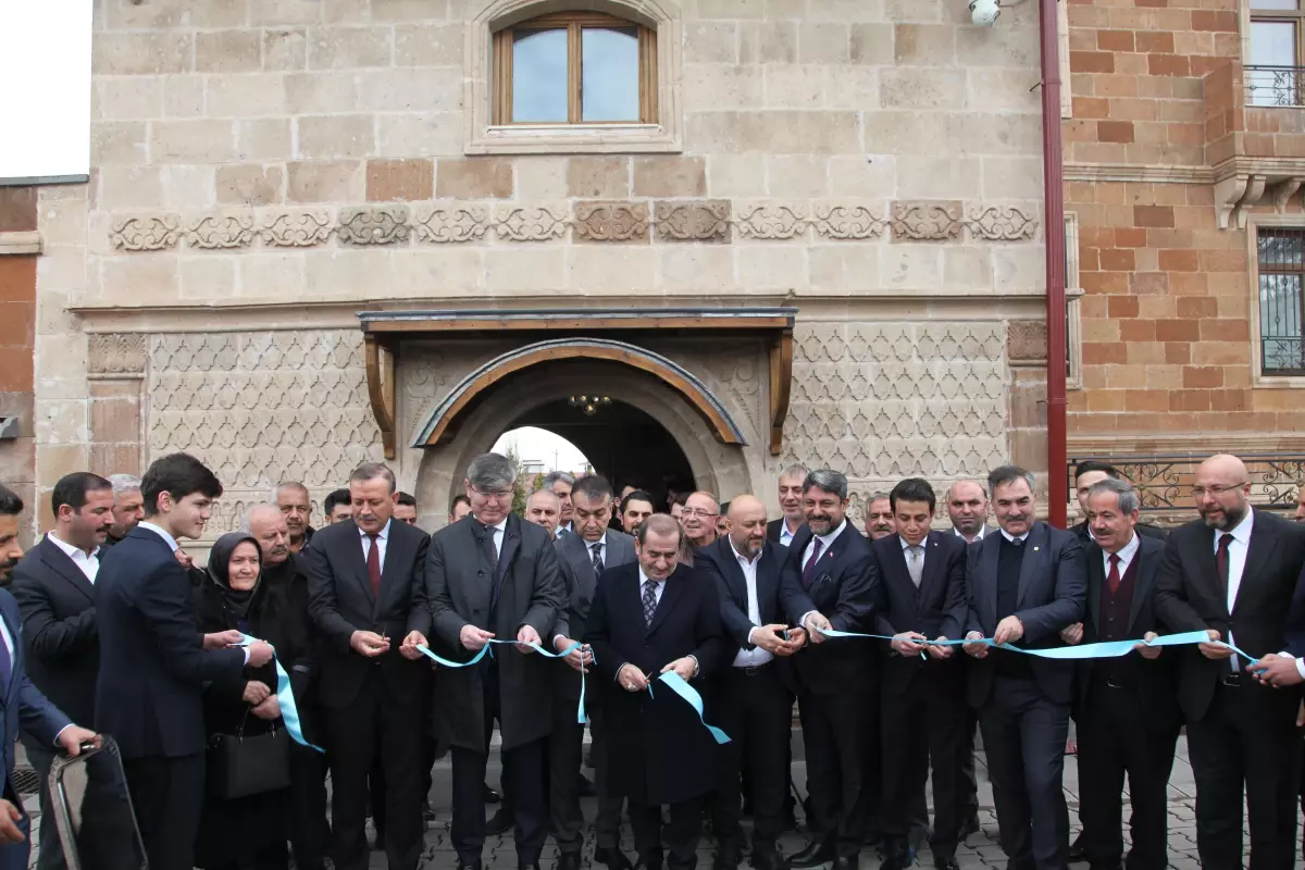 Ahlat\'ta Kazakistan Cumhuriyeti Bitlis Fahri Konsolosluğu açıldı