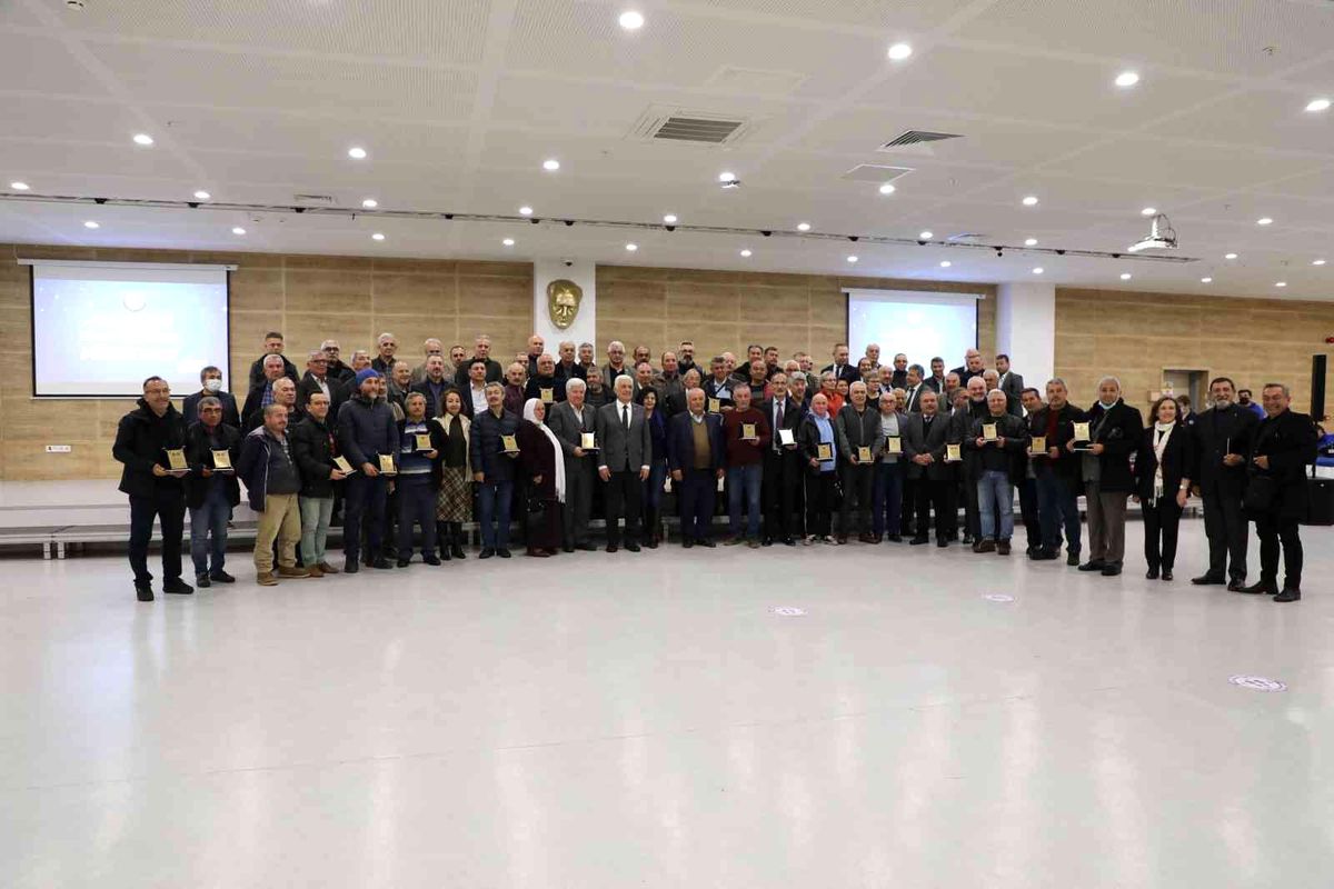 Başkan Gürün, Belediyeden emekli işçi ve memurlarla bir araya geldi