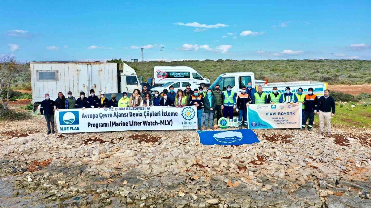 Didim koyları çöplerden arındırıldı