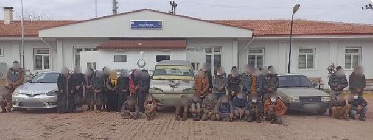 Gaziantep\'te 60 kaçak göçmen yakalandı, 4 organizatör tutuklandı