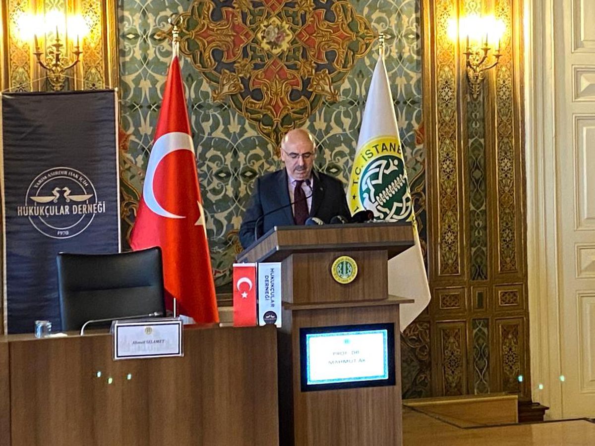 İstanbul Üniversitesi'nde '25. Yılında 28 Şubat' başlıklı panel düzenlendi