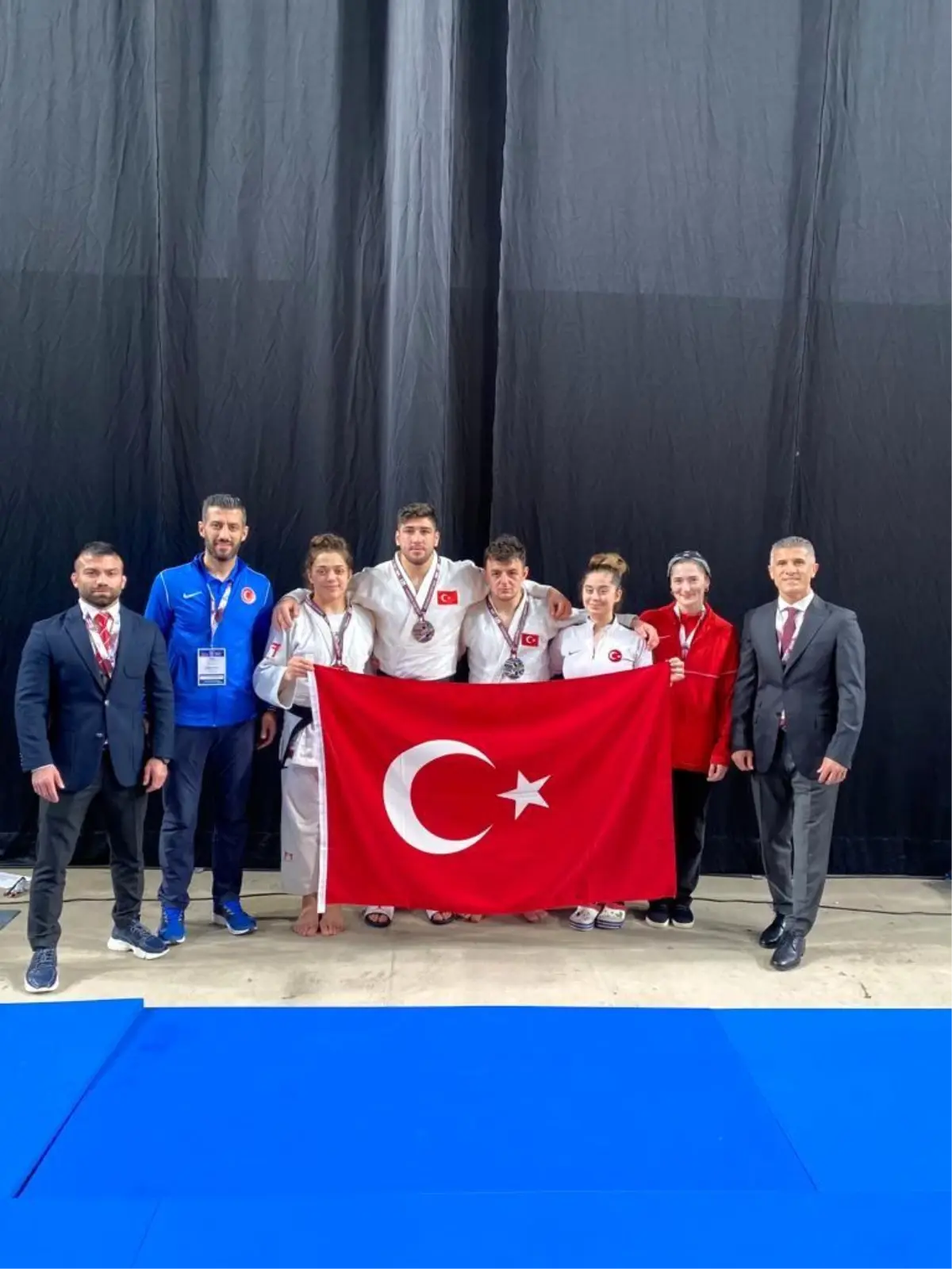 Judoda 1 gümüş, 2 bronz madalya