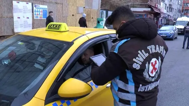 Kadıköy'de emniyet kemeri takmayan taksi şoförleri cezadan kaçamadı