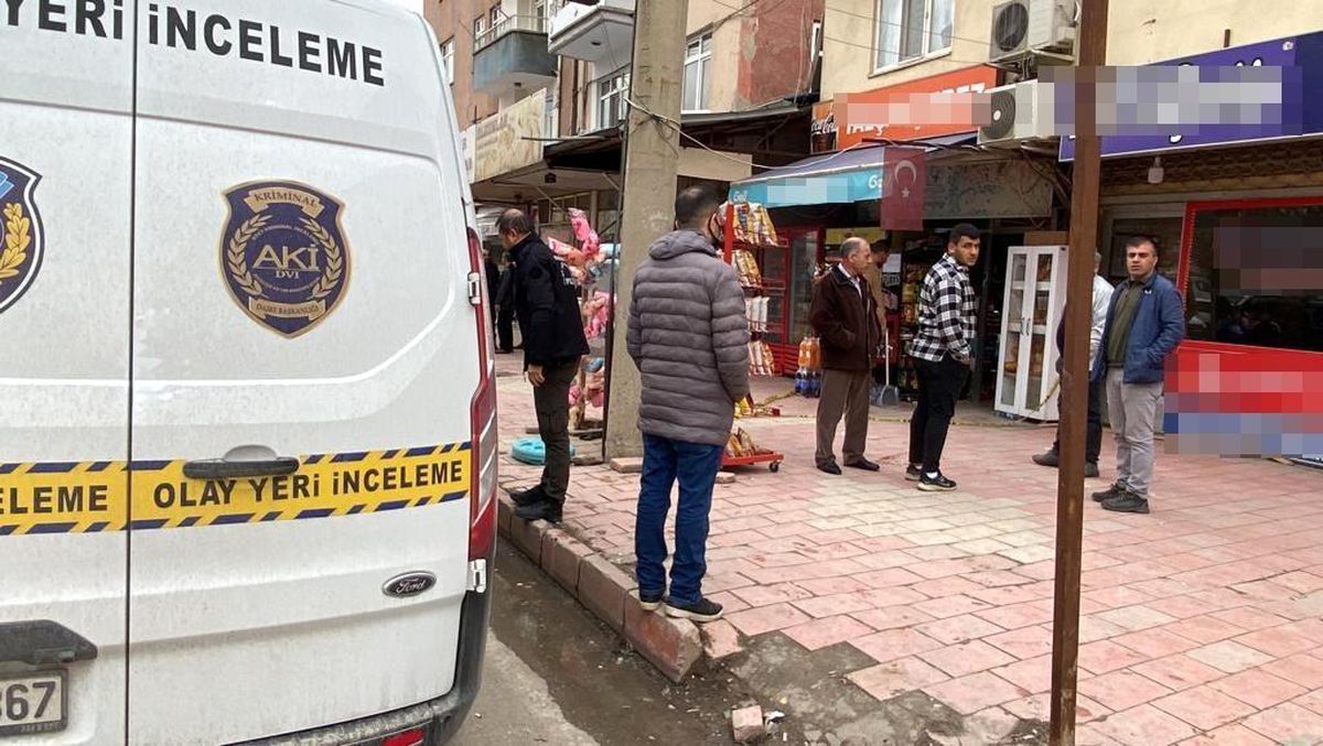 Kuzeni tarafından bıçaklanan şahıs öldü