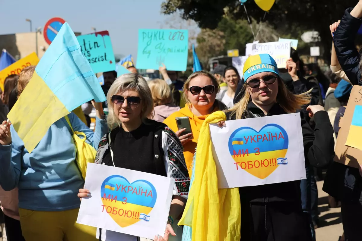 Rusya\'nın Ukrayna\'ya saldırısı Batı Kudüs\'te protesto edildi