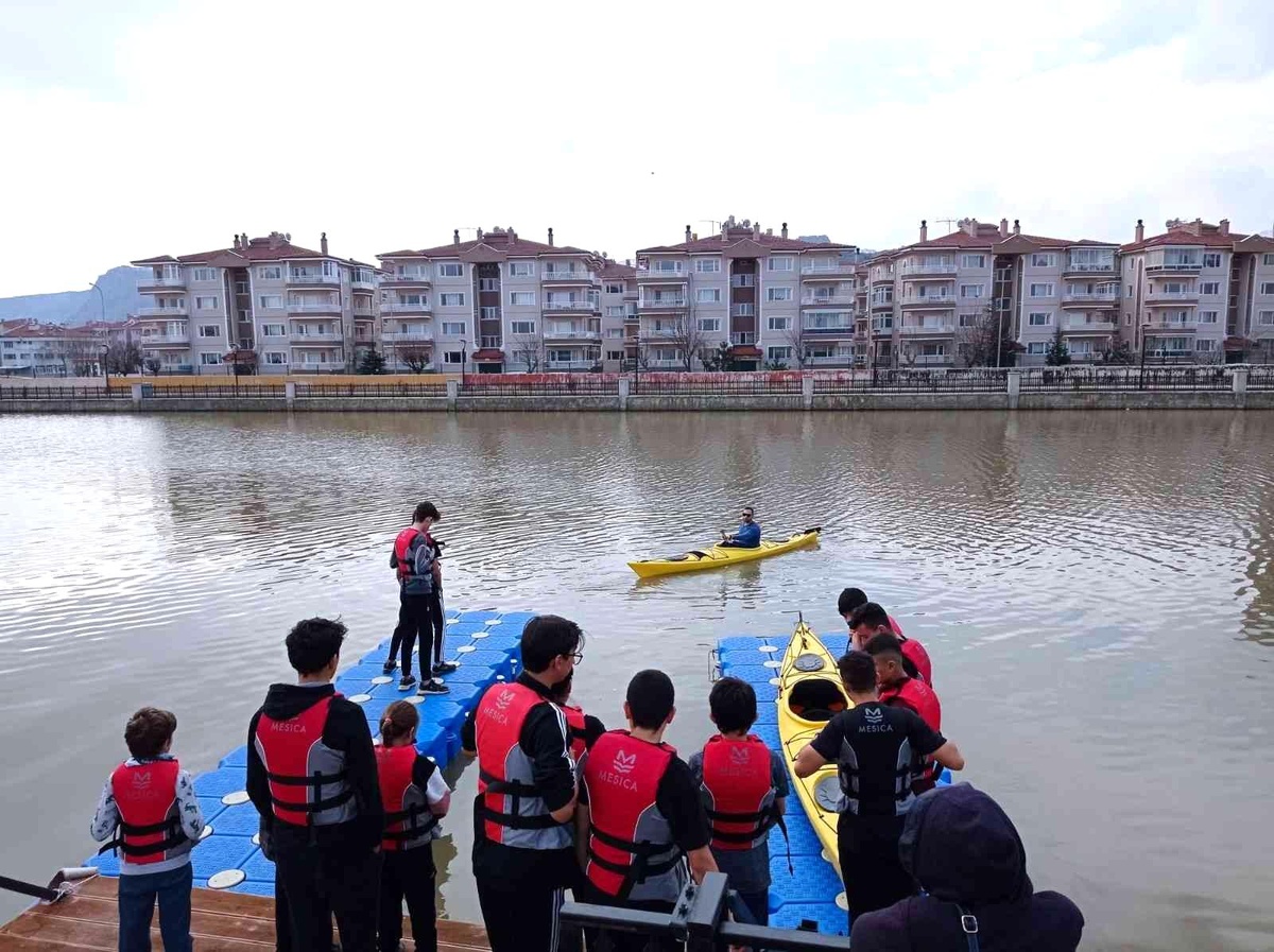 Su Sporları Merkezi Akarçay\'da faaliyetlerine başladı