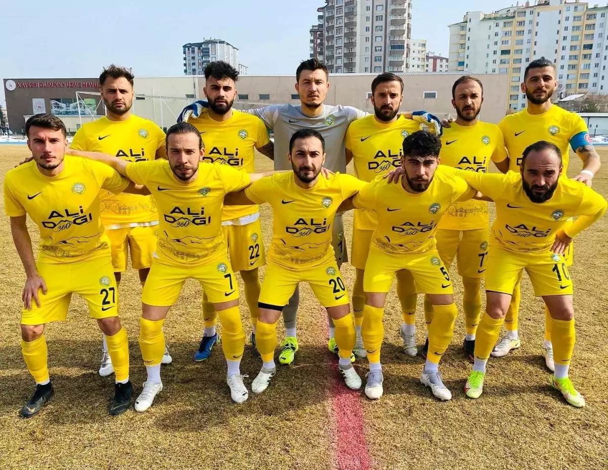 Talasgücü Belediyespor berabere kaldı