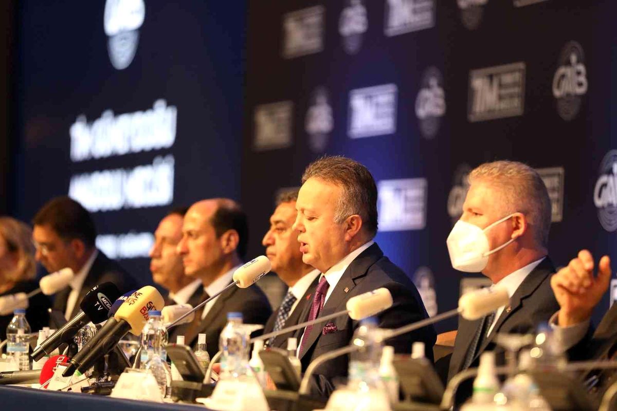 TİM Başkanı Gülle, 2021 yılı büyüme rakamlarını değerlendirdi Açıklaması