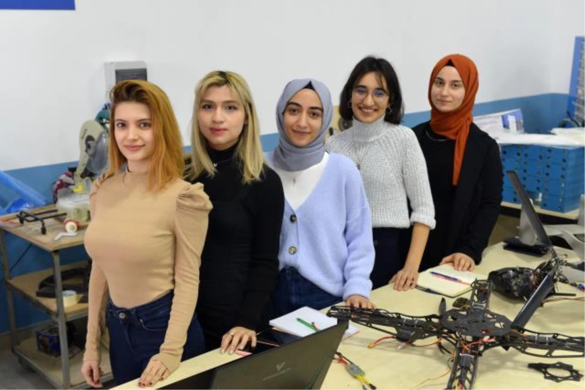 5 kadın mühendis adayı tasarladı! 6 saat uçabilen görünmez İHA modeli Teknofest 2022\'de tanıtılacak