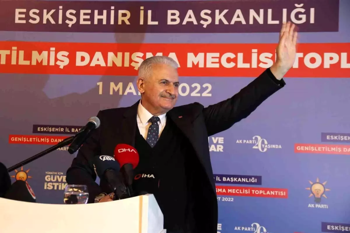 Binali Yıldırım, Ak Parti Eskişehir Genişletilmiş Danışma Meclisi Toplantısı\'na katıldı