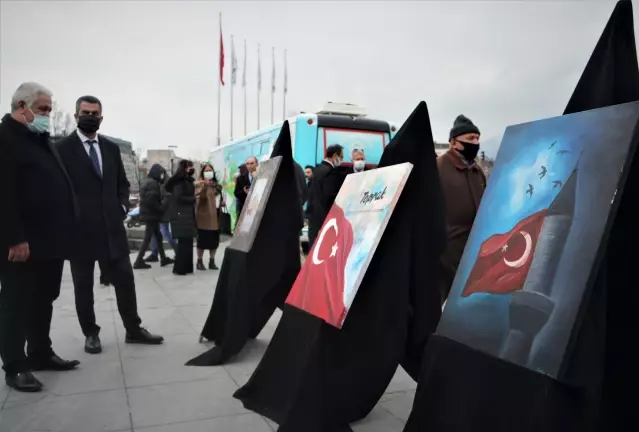 “Akif’in İzinde İstiklal Sergisi“ tırı Bursa’da Son Dakika