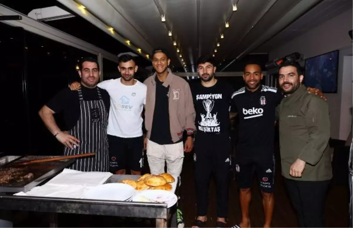 Beşiktaş\'a akşam yemeğinde döner ziyafeti