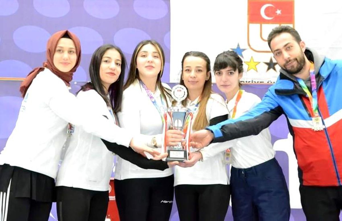 Son dakika haber! ETÜ, Curling\'te 2 gümüş madalya kazandı