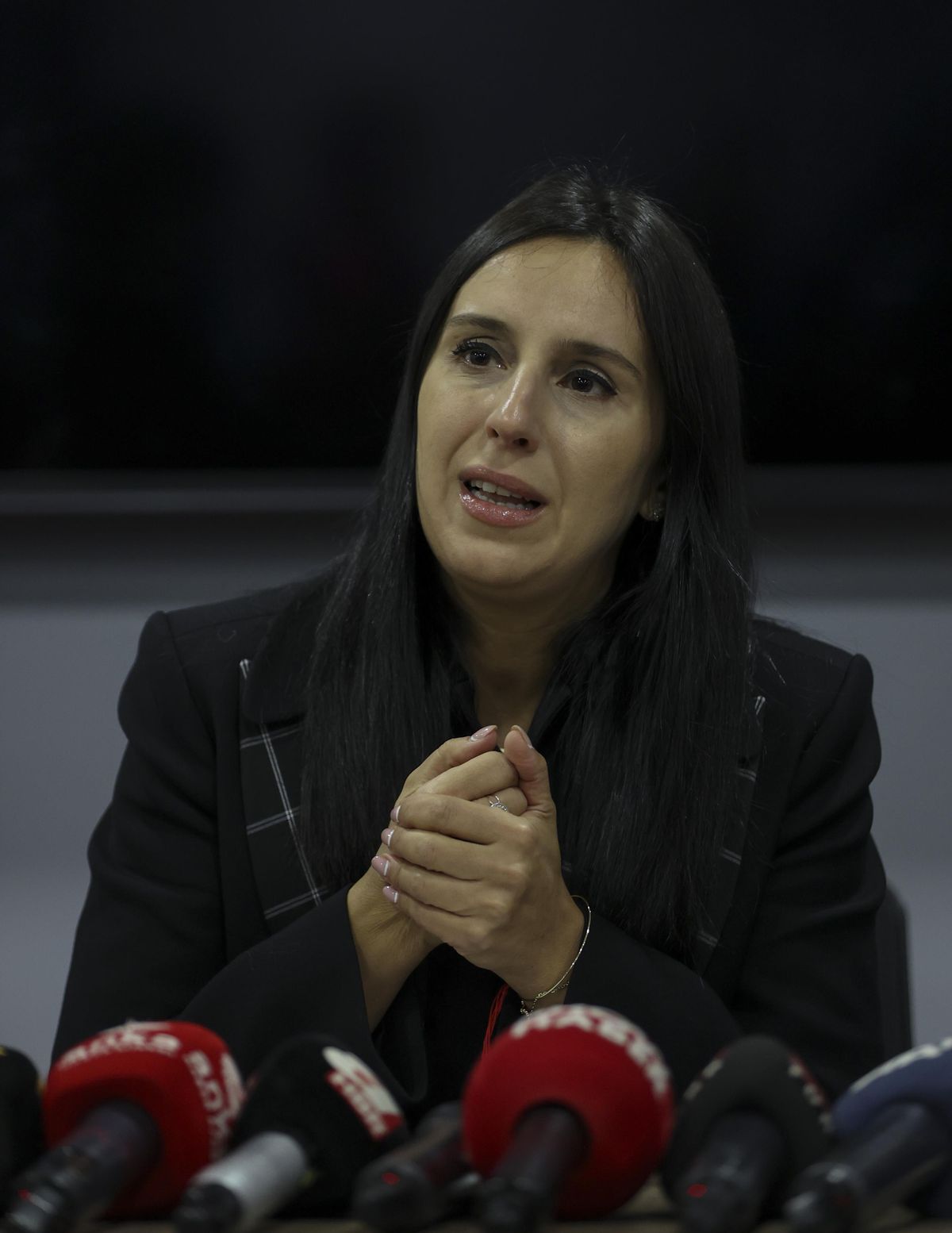 Kırımlı Tatar sanatçı Jamala, Ukrayna\'dan Türkiye\'ye gelişini anlattı Açıklaması