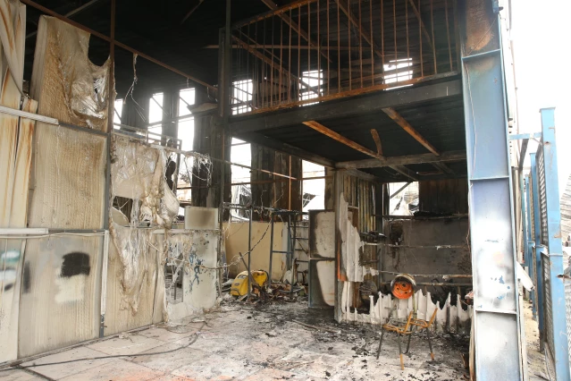 Yangında zarar gören iş yerlerinde hasar tespit çalışmalarına başlandı