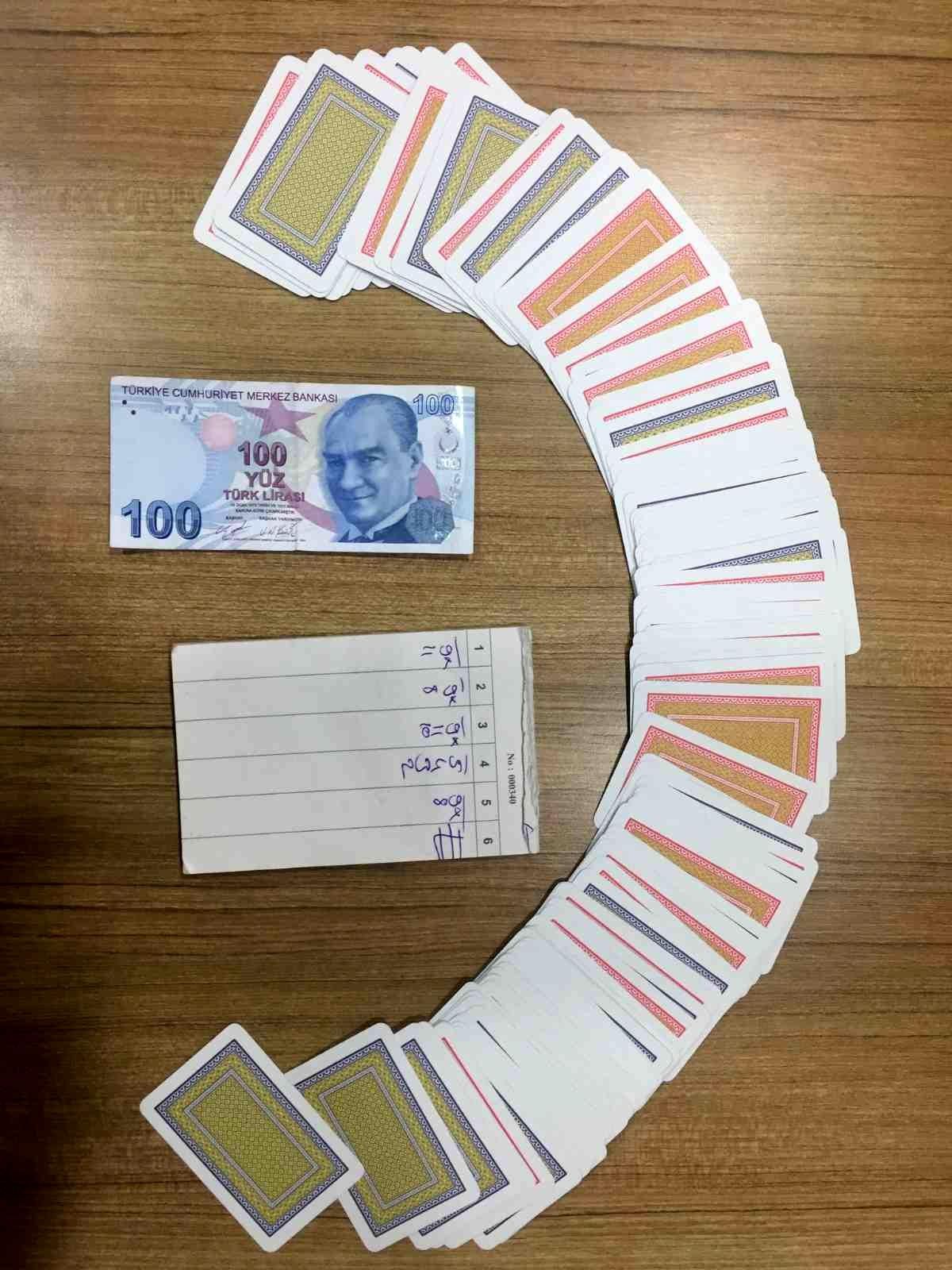 Kumar oynayan 10 kişi yakalandı