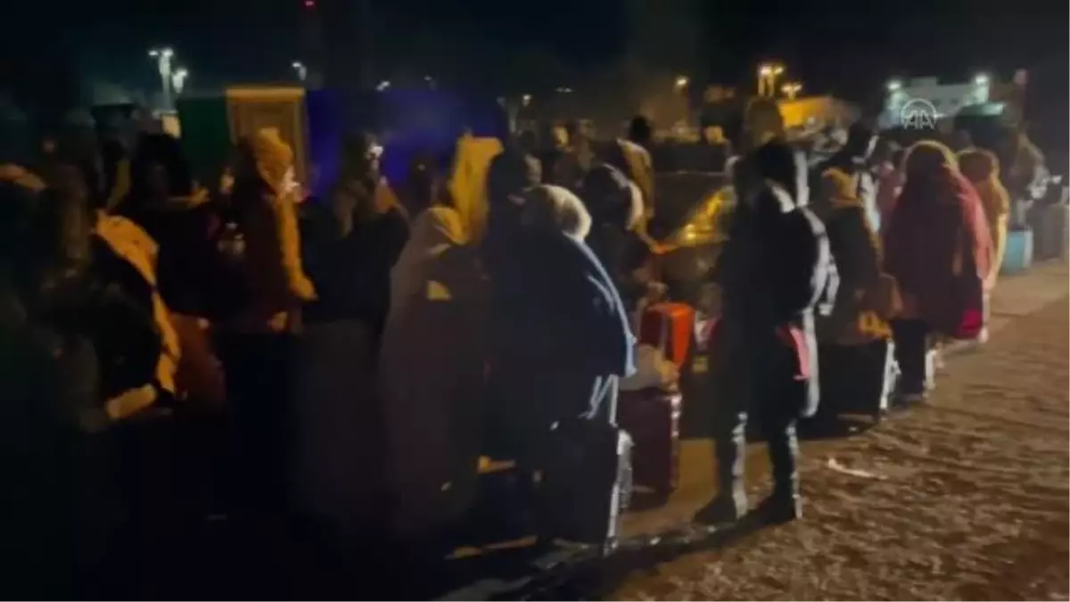Son dakika haber! Savaş mağdurlarının Ukrayna'dan ayrılışı sürüyor
