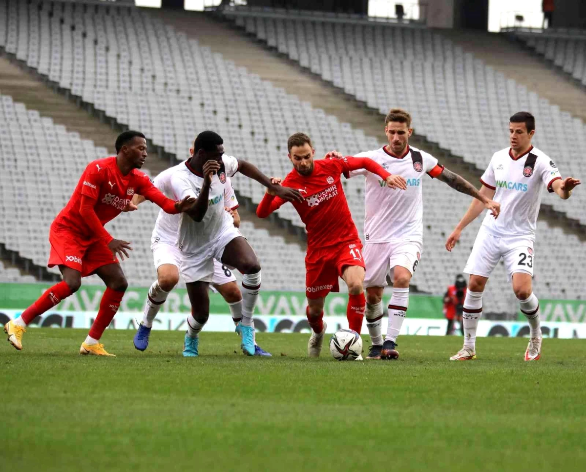 Sivasspor ile Fatih Karagümrük yarı final için mücadele edecek